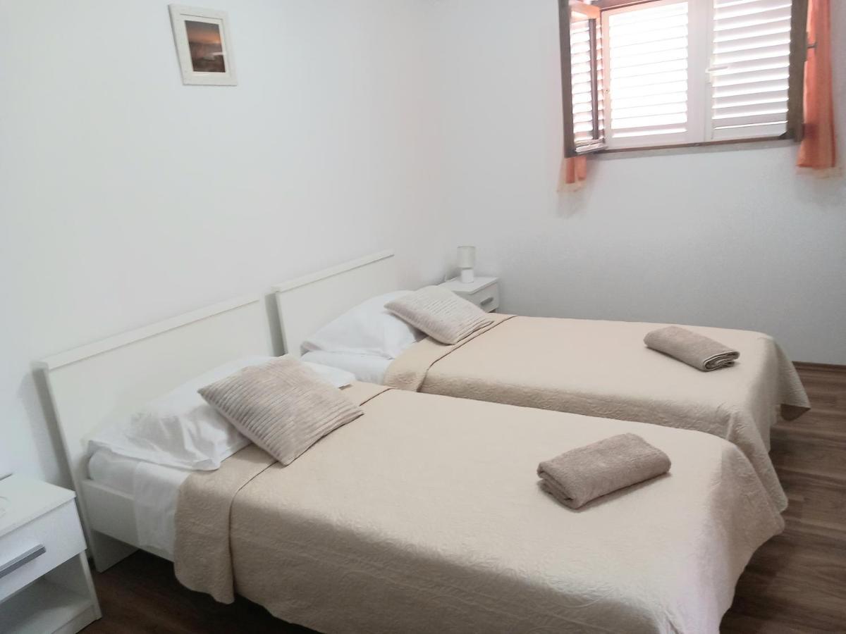 Studio Apartment Novak Čilipi Buitenkant foto